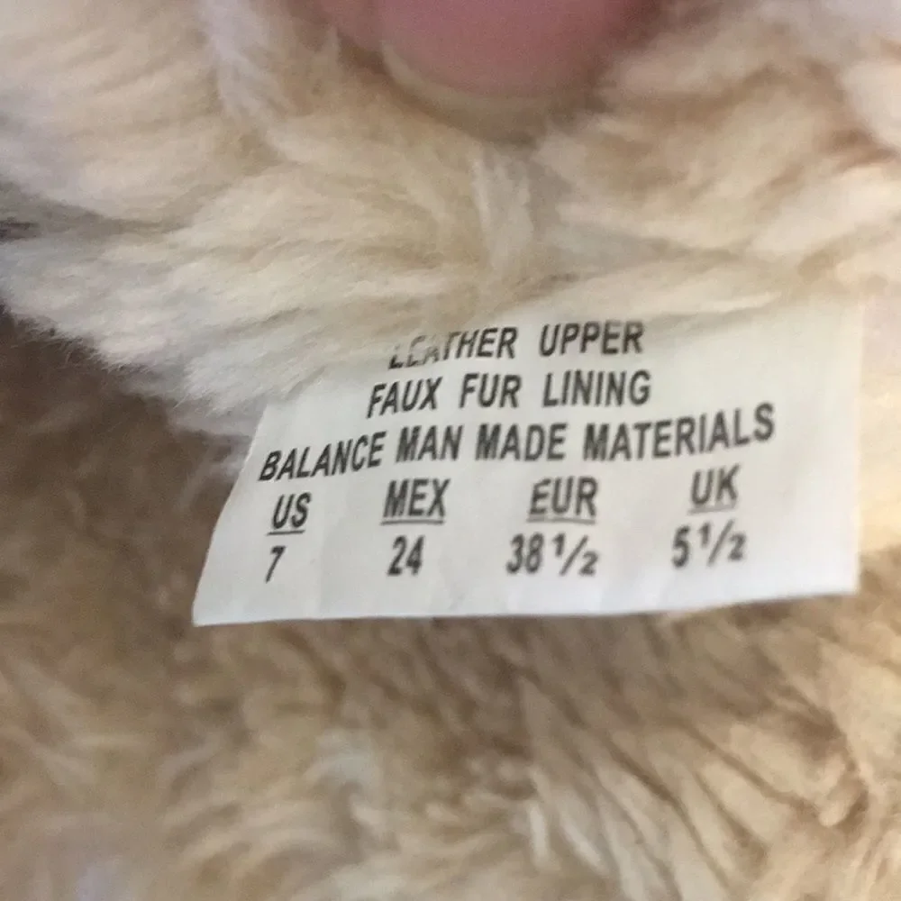 Vintage pull on Winter Boots Size 7